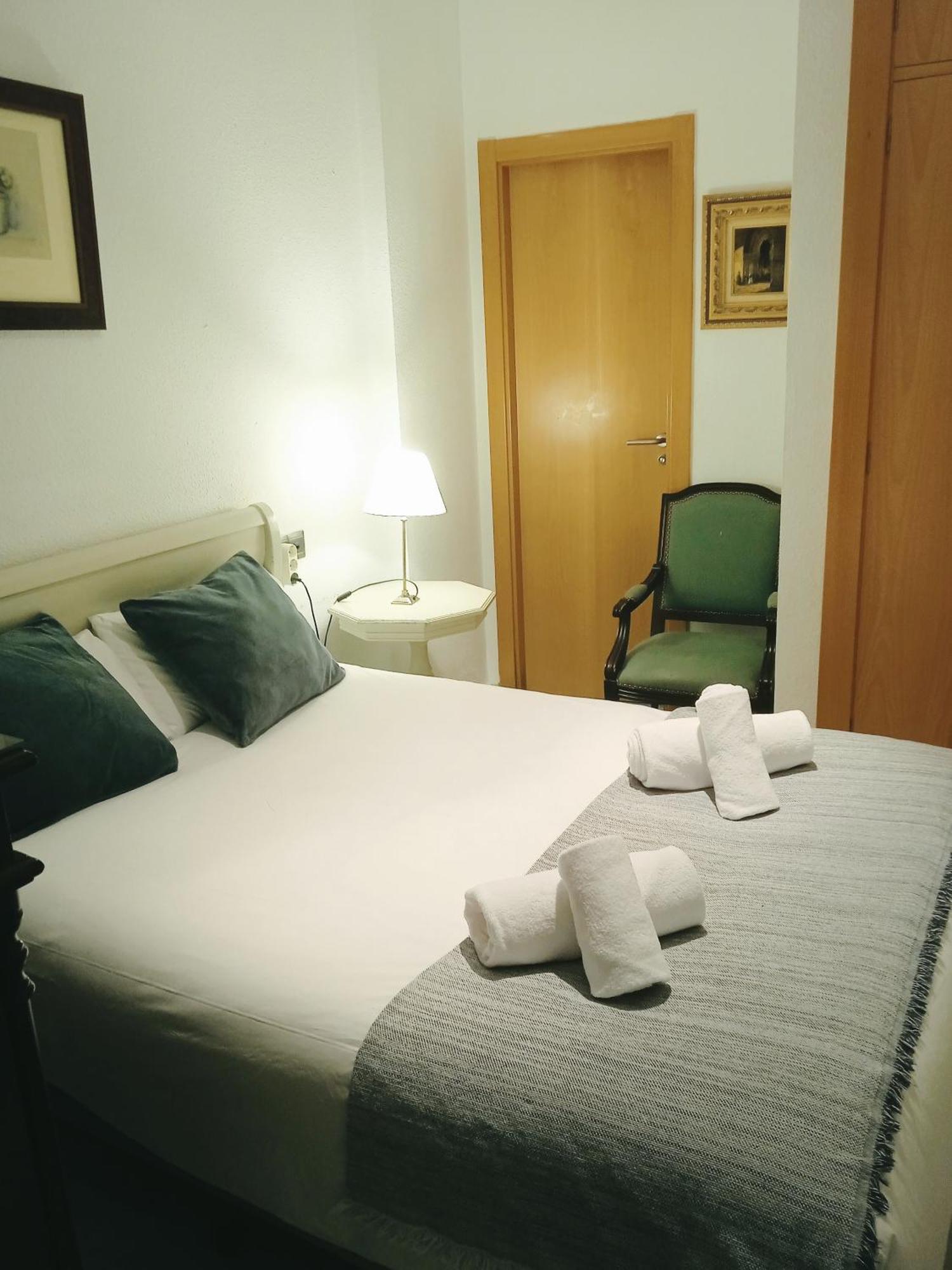 Apartamento Con Encanto Muy Centrico En Pilatos Sevilla Ideal Para Pareja Номер фото